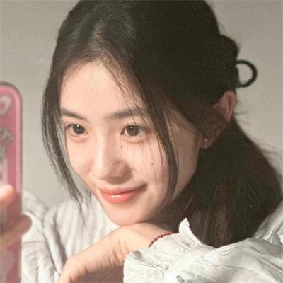 出水红莲